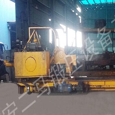 有軌鍛造裝取料機(jī)