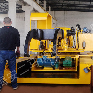 有軌鍛造裝取料機(jī)