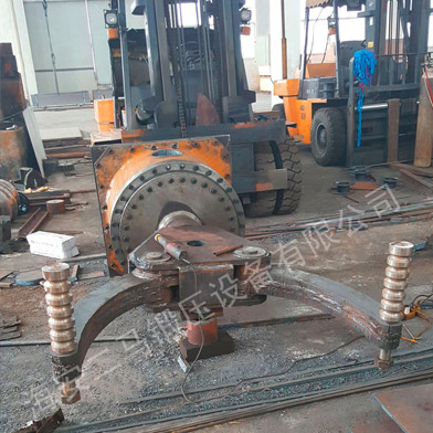 客戶(hù)定制無(wú)軌取料機(jī)