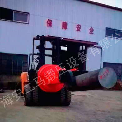 五噸旋轉(zhuǎn)式無(wú)軌裝取料機(jī)